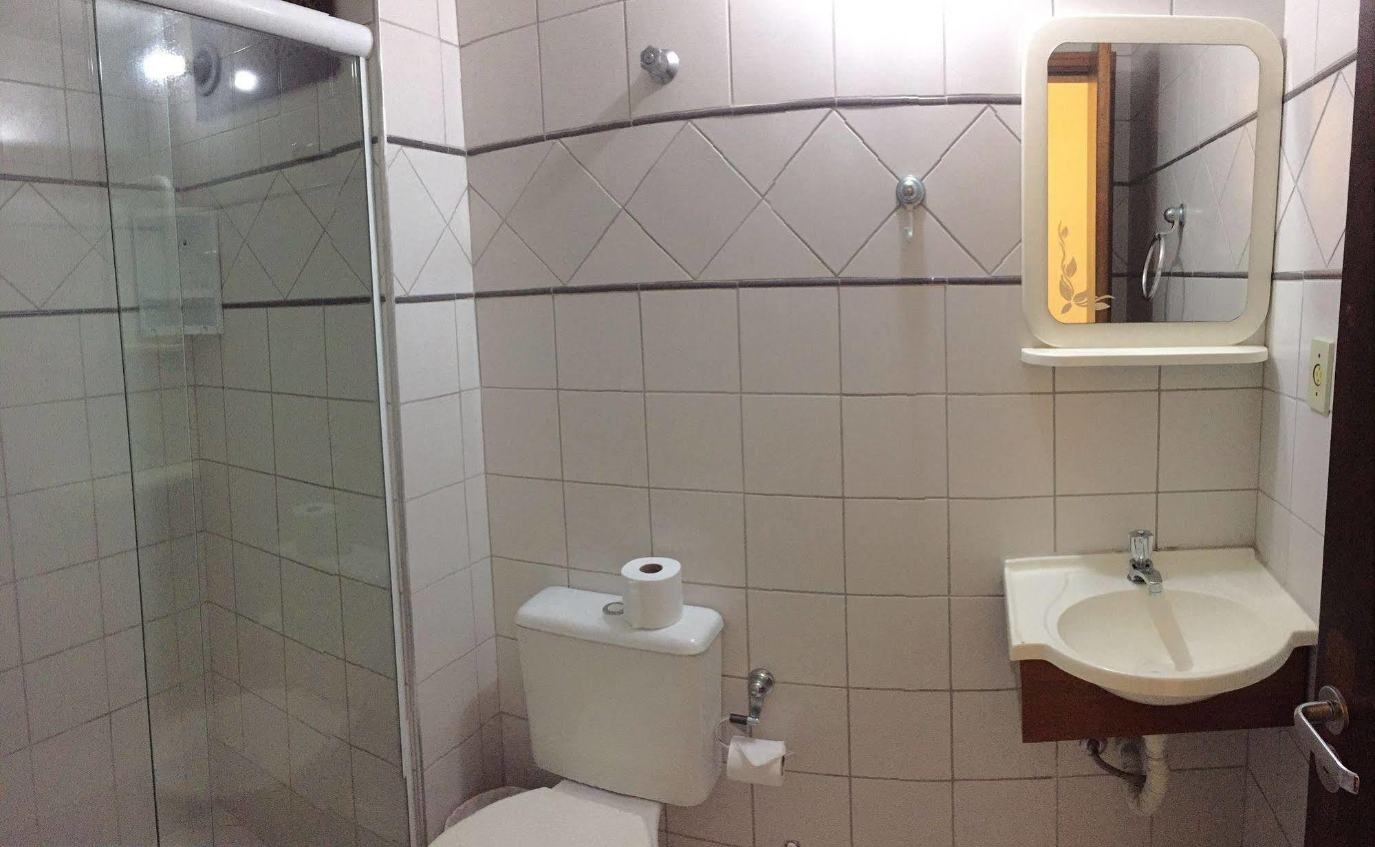 Hotel Ponta Das Toninhas Ubatuba Kültér fotó